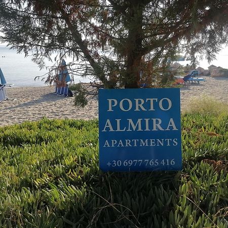 Porto Almira Beachfront Apartments نيكيتي المظهر الخارجي الصورة